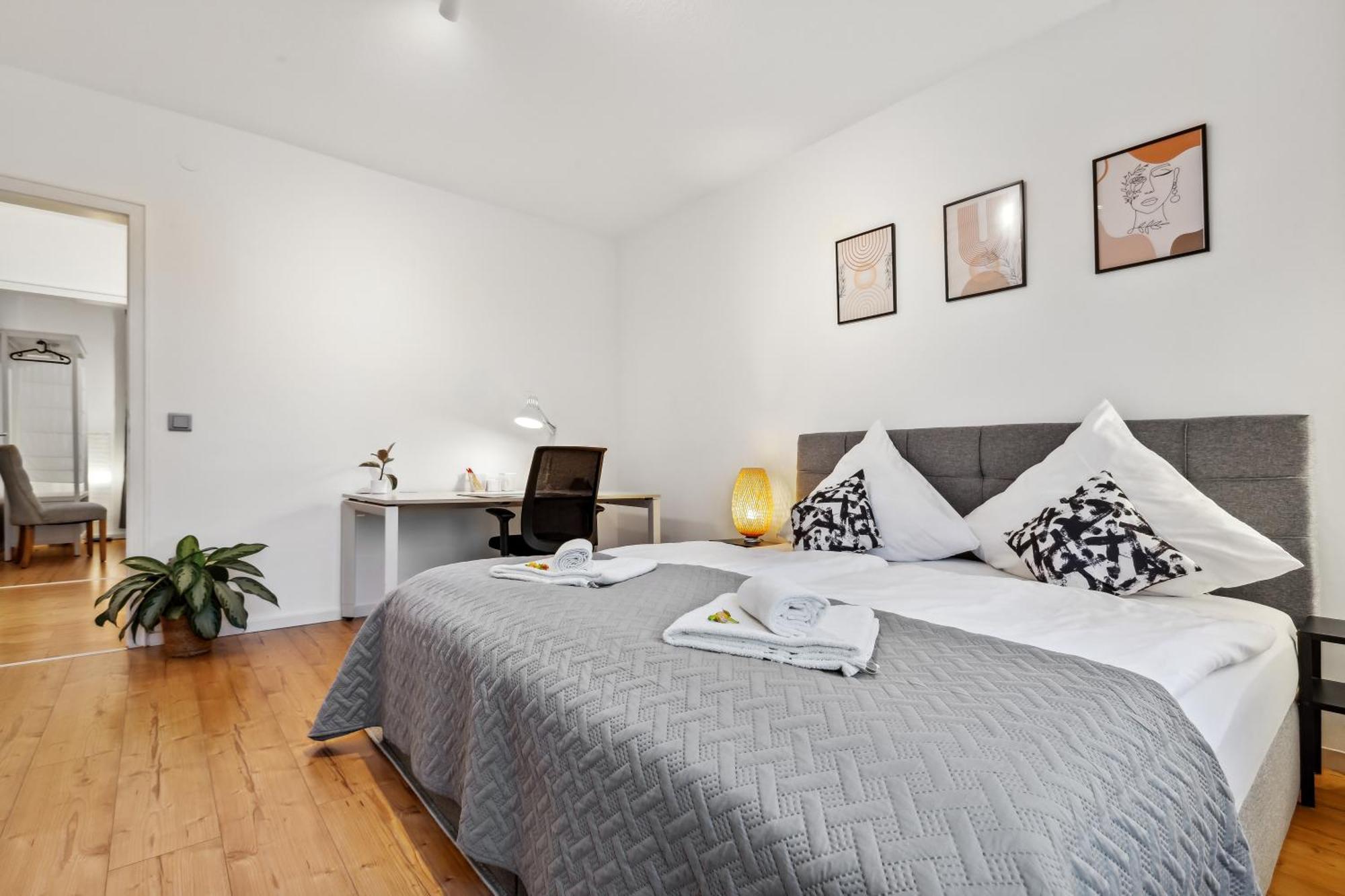 3 Zimmer, 68qm, Parkplatz, Messe Dus, Logport, Duisport Apartment